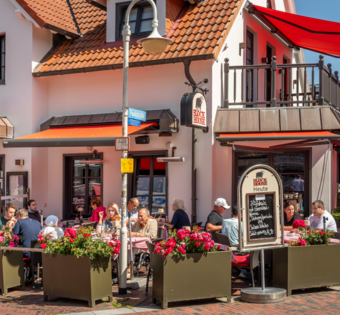 Außenansicht des BLOCK HOUSE Restaurants auf Sylt